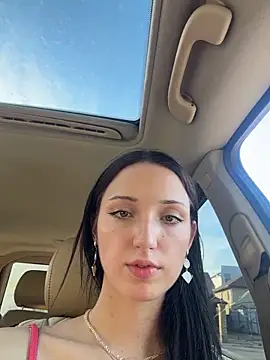 DollyTall Webcam Show