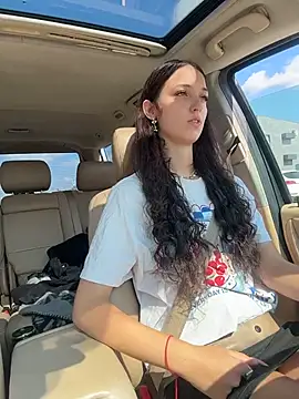 DollyTall Webcam Show