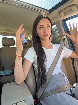 DollyTall Webcam show