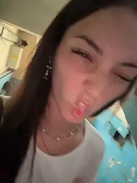 DollyTall Webcam Show