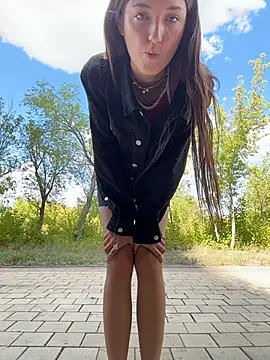 DollyTall Adlı Modelin Canlı XXX Sohbeti