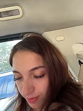 הופעת וובקאם של DollyTall