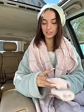 DollyTall Show in webcam