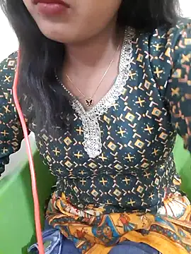 Navya6879's Live XXX Chat