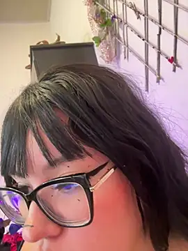 Emily_Taylor2's Webcam Show