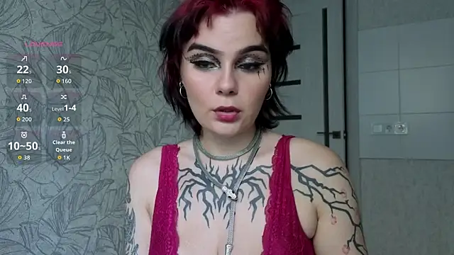IntrigueYourDay's Live XXX Chat