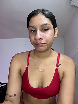 Danaeluxe Chat XXX in diretta