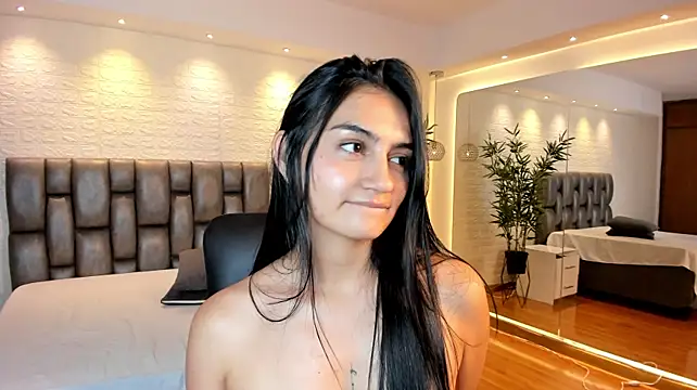AidaJones Adlı Modelin Web Kamerası Şovu