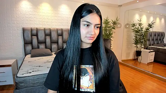 AidaJones' Live XXX Chat