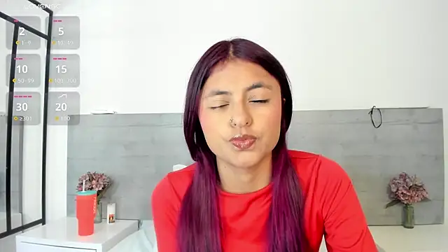 sunnyWhitee's Webcam Show