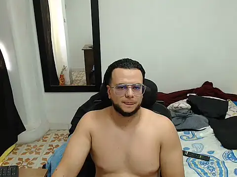 cloudsxxx 在線直播表演