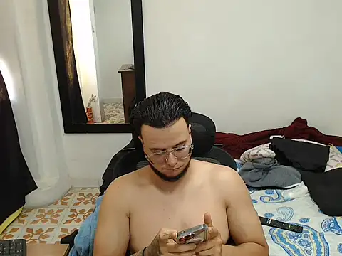 cloudsxxx 在線直播表演