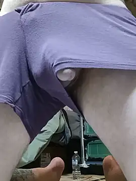 greenman55900: διαδικτυακό σόου στην κάμερα