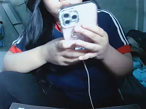 Lily3322's Live XXX Chat