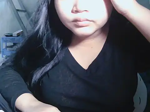 Lily3322 Show in webcam