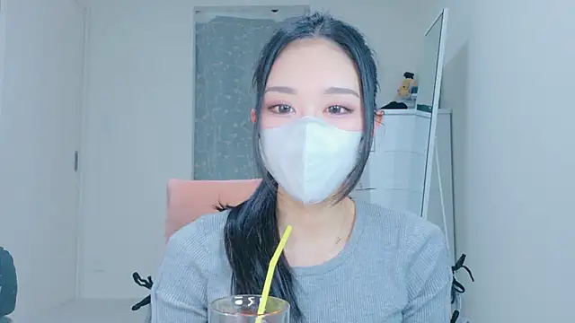 Živá chatovací místnost ramuchan_desu