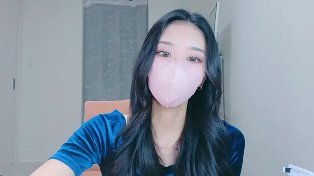 ramuchan_desu Adlı Modelin Canlı XXX Sohbeti