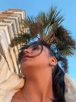 SarahCute14のウェブカメラショー