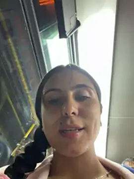SarahCute14 Adlı Modelin Canlı XXX Sohbeti