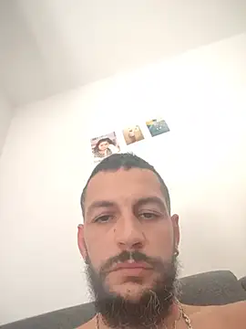 Lebarbu69020 Adlı Modelin Canlı XXX Sohbeti