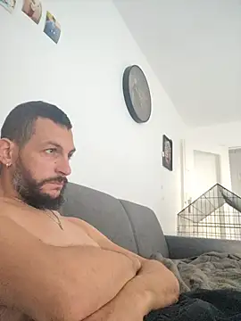 Lebarbu69020 Live XXX-Chat