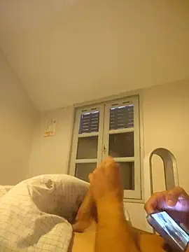 Lebarbu69020 élő XXX-chatje
