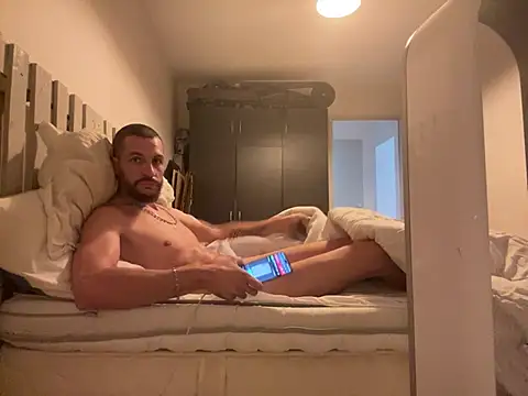 Lebarbu69020 webkamerás műsora