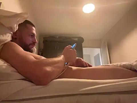 Lebarbu69020's Live XXX Chat