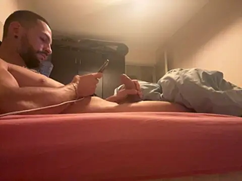 Lebarbu69020 Show in webcam