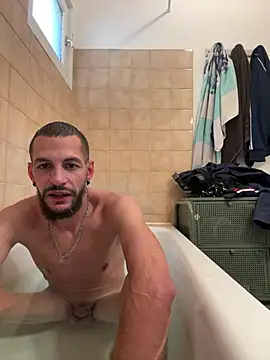 Lebarbu69020 webcam show