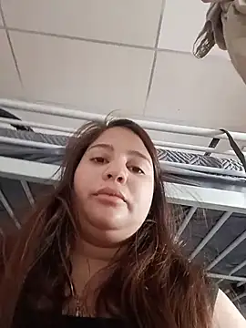 Chat +18 de Pornoforpyros ao vivo
