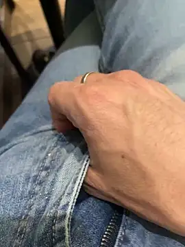 PoisPleasure 웹캠 쇼