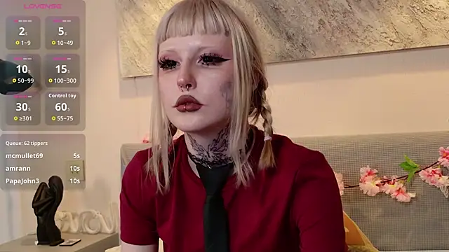 MilkMeSoftly Chat XXX in diretta