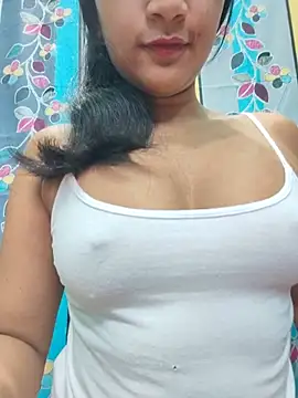 Your_Private_Girl: διαδικτυακό σόου στην κάμερα