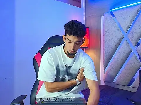 prince_arthur77 Webcam Show