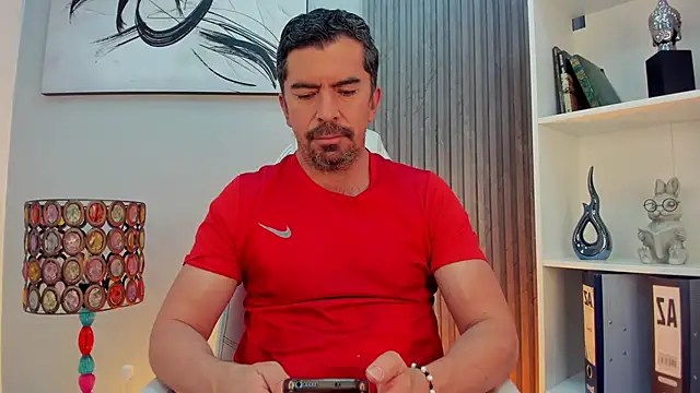 Show modela JuanKFit_45 na web-kameri
