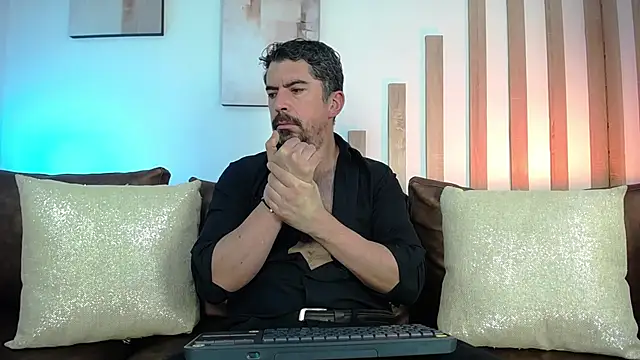 JuanKFit_45 Adlı Modelin Web Kamerası Şovu
