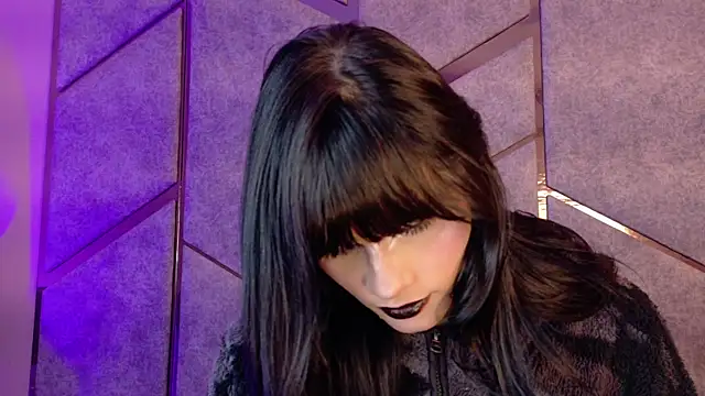 NATASHAA_WINZ Show in webcam