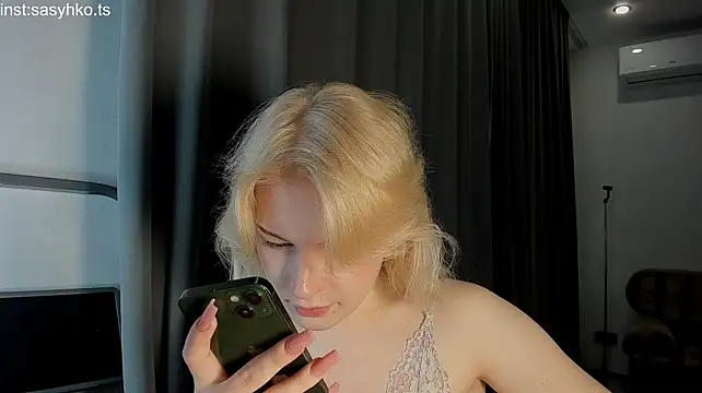 Sasyhk0 网络视讯表演