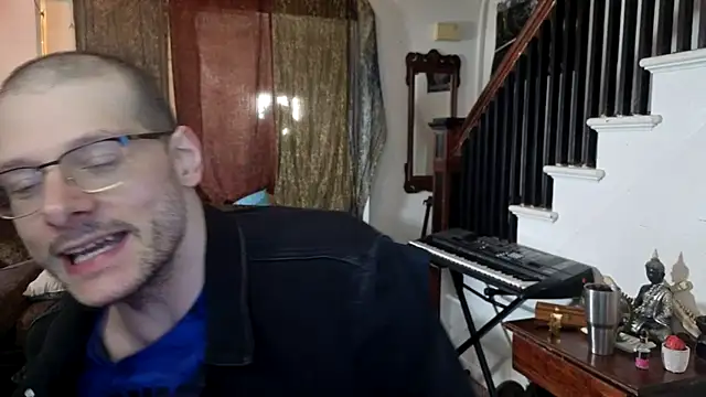 הופעת וובקאם של MasterDaddyCool