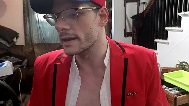 MasterDaddyCool Show in webcam