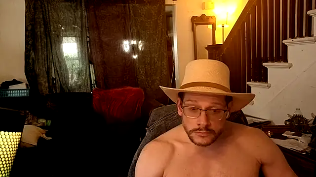 MasterDaddyCool: διαδικτυακό σόου στην κάμερα