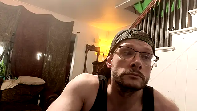 MasterDaddyCool: διαδικτυακό σόου στην κάμερα