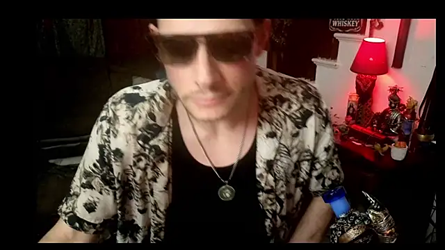 MasterDaddyCool Show in webcam