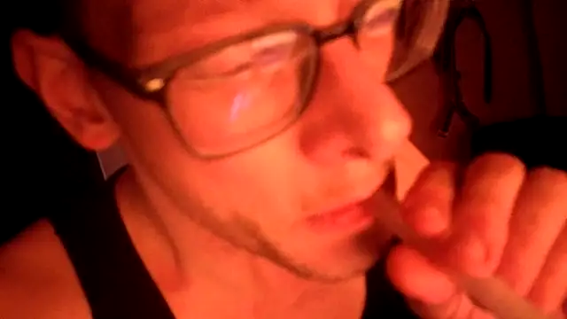 הופעת וובקאם של MasterDaddyCool