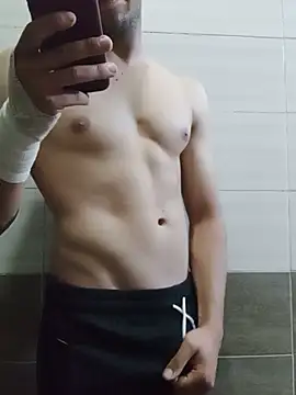 John_big345 Show in webcam