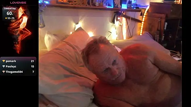 Pussyeat2please webcam show