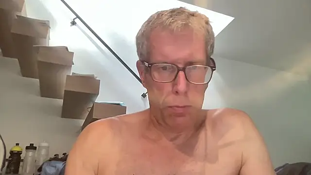 choupipat1 Show in webcam
