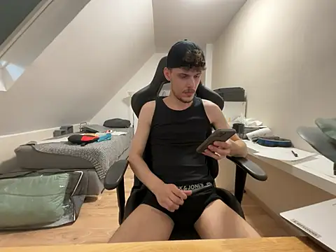 Show modela TopTwinkx na web-kameri