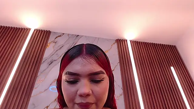 צ'אט XXX בשידור חי של aixa_show